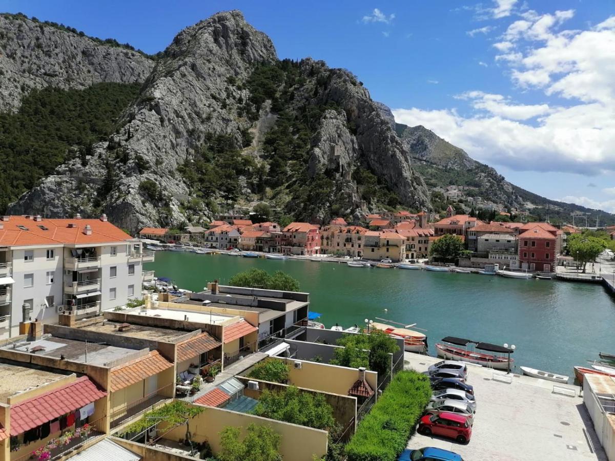 Ferienwohnung Penthouse Maremonte Omiš Exterior foto