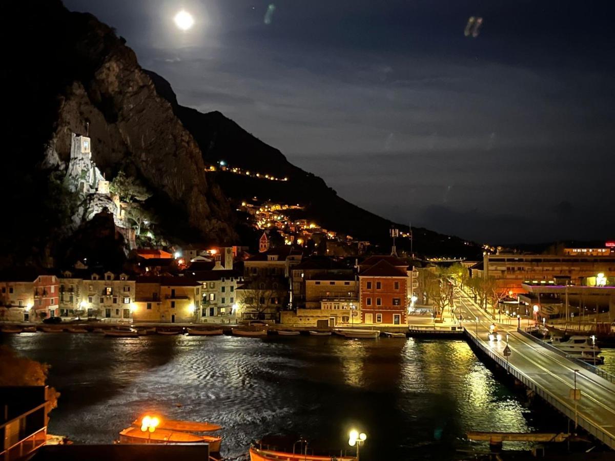 Ferienwohnung Penthouse Maremonte Omiš Exterior foto